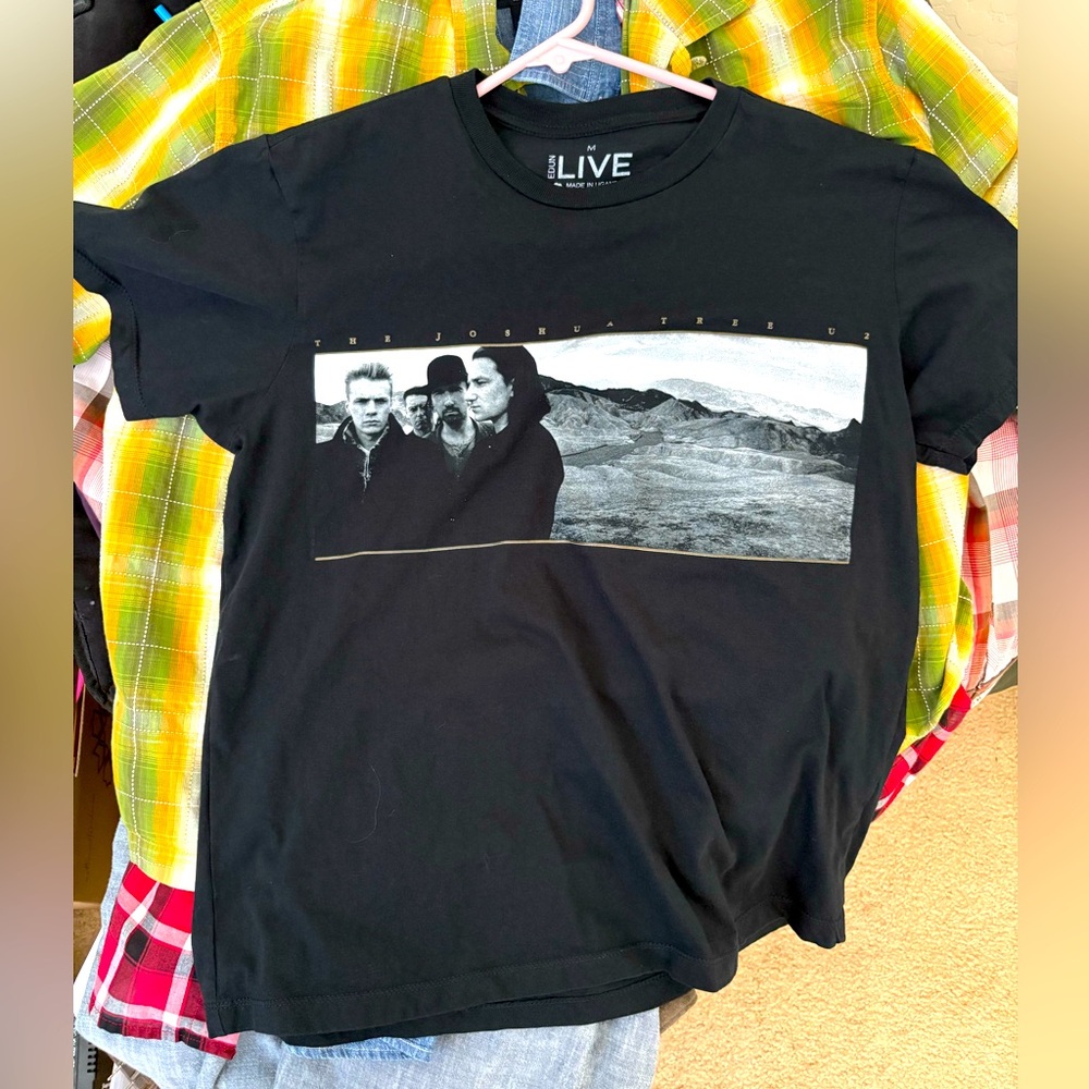 U2 Joshua Tree 2017 tour Black Graphic Short Sleeve Tee